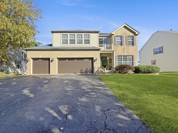 10880 Potomac Drive , Huntley, IL 60142