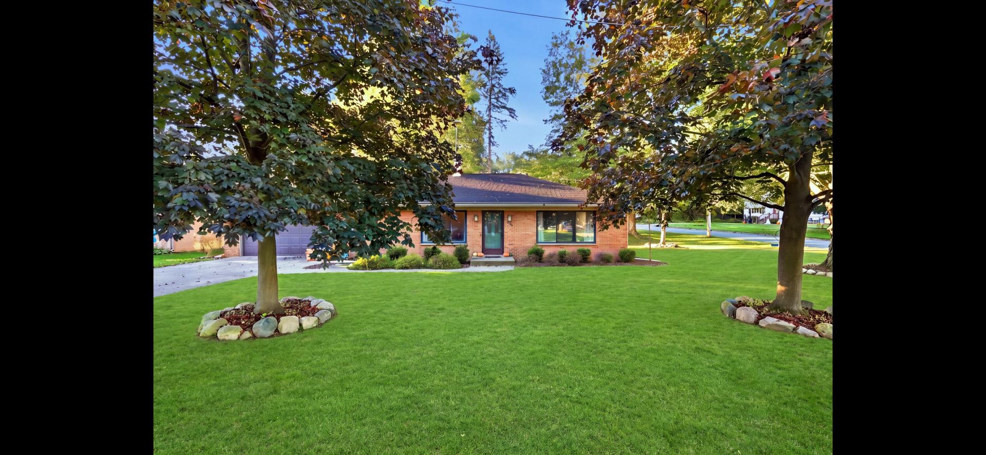 236 W South Street, Hastings, MI 49058 Main Photo