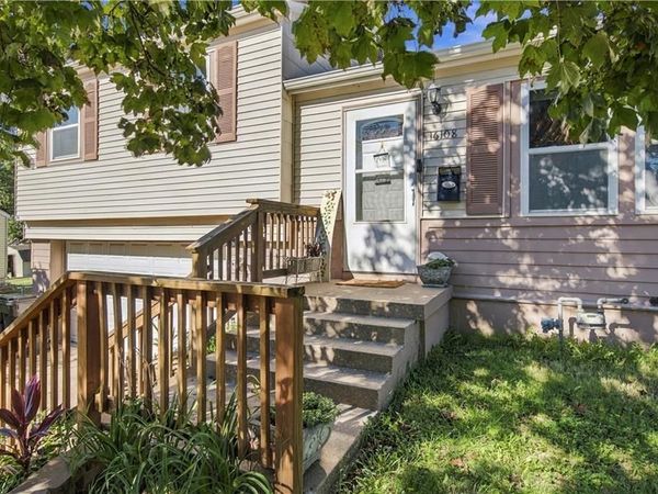 16108 E 32nd Street, Independence, MO 64055