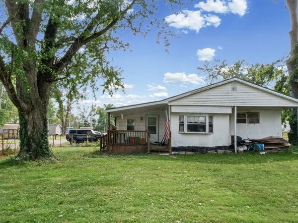 92 SW 10th Street, Linton, IN 47441