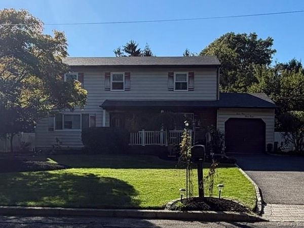 2338 Locust Avenue, Ronkonkoma, NY 11779