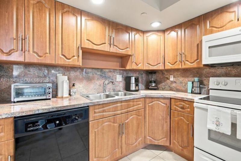 8760 SW 133rd Ave Rd , Unit 114, Miami, FL 33183 Photo