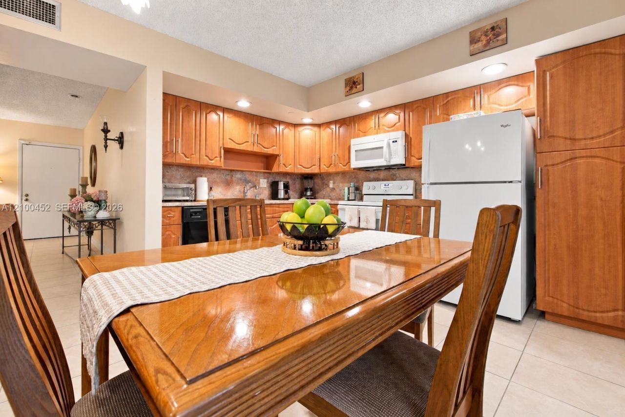 8760 SW 133rd Ave Rd , Unit 114, Miami, FL 33183 Photo