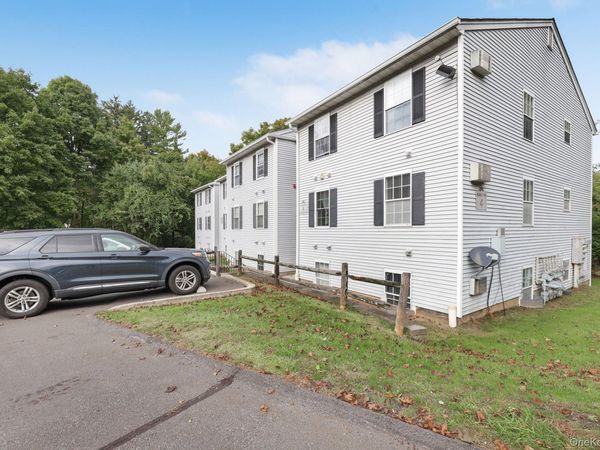 4 Lexington Hill , Unit 3, Harriman, NY 10926
