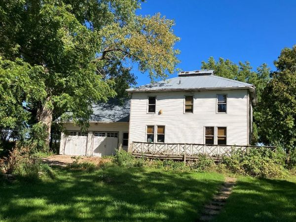 6636 S Center Road , Rochelle, IL 61068