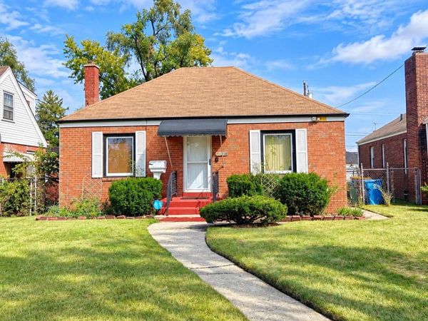 231 Mckinley Street , Gary, IN 46404