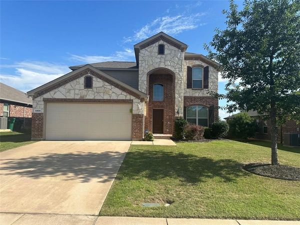 8404 Sioux Trail, Aubrey, TX 76227