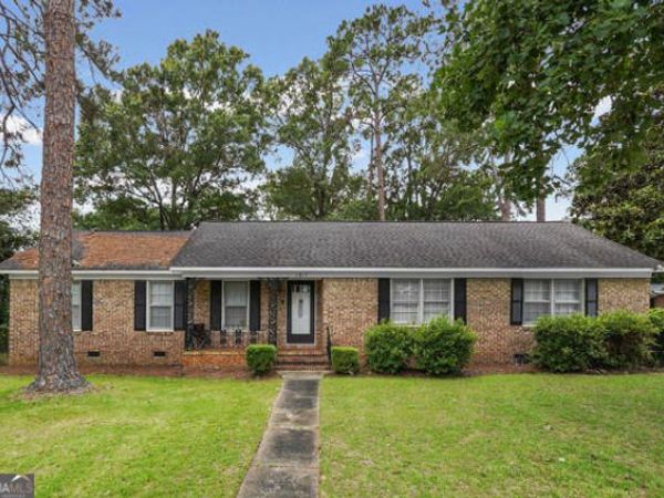 1817 Green Valley Lane, Albany, GA 31707