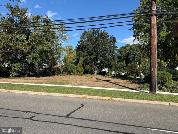 826 HUGHES DRIVE, HAMILTON TWP, NJ 08690