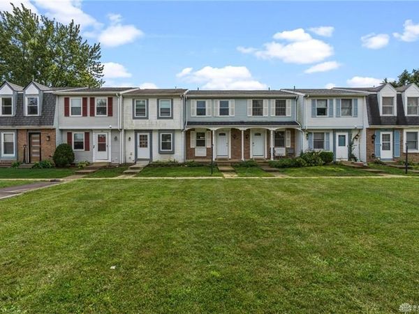 106 Pepperwood Place, Englewood, OH 45322