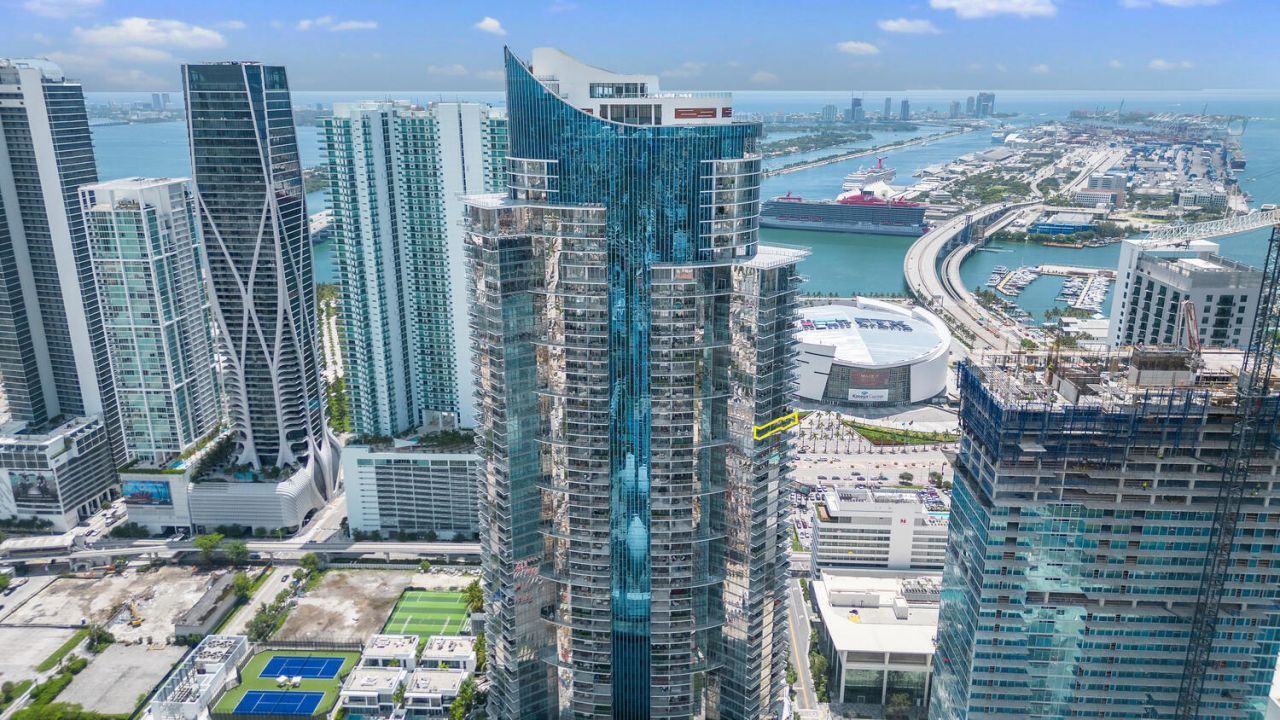 851 NE 1st Avenue, Unit 3502, Miami, FL 33132 Photo