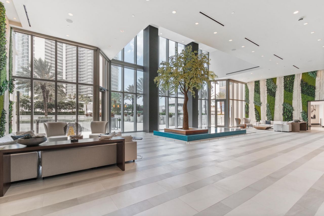 851 NE 1st Avenue, Unit 3502, Miami, FL 33132 Photo