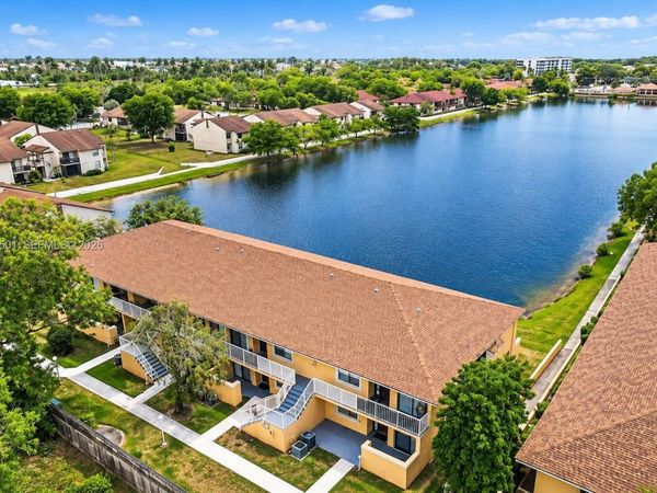 400 NW 214 st , Unit 104-22, Miami Gardens, FL 33169