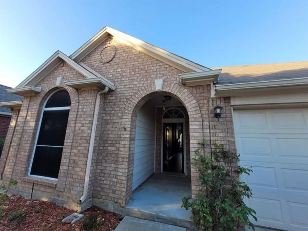 4609 Parkview Lane, Fort Worth, TX 76137