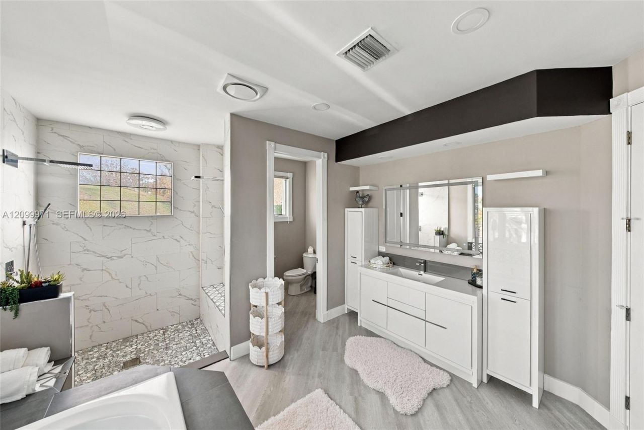 5111 NE 30th Ave, Lighthouse Point, FL 33064 Photo