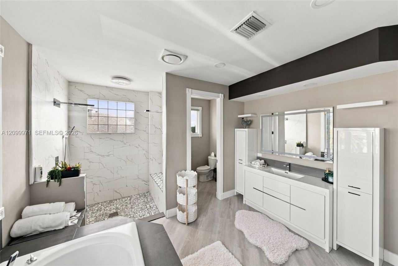 5111 NE 30th Ave, Lighthouse Point, FL 33064 Photo
