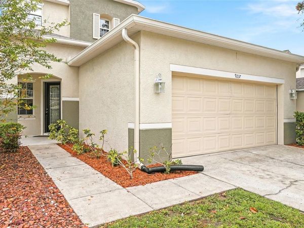 9237 C WELLSTONE DRIVE , LAND O LAKES, FL 34638