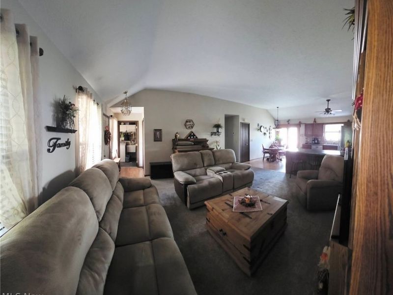 9771 Tannery Way, Olmsted Falls, OH 44138 Photo 11