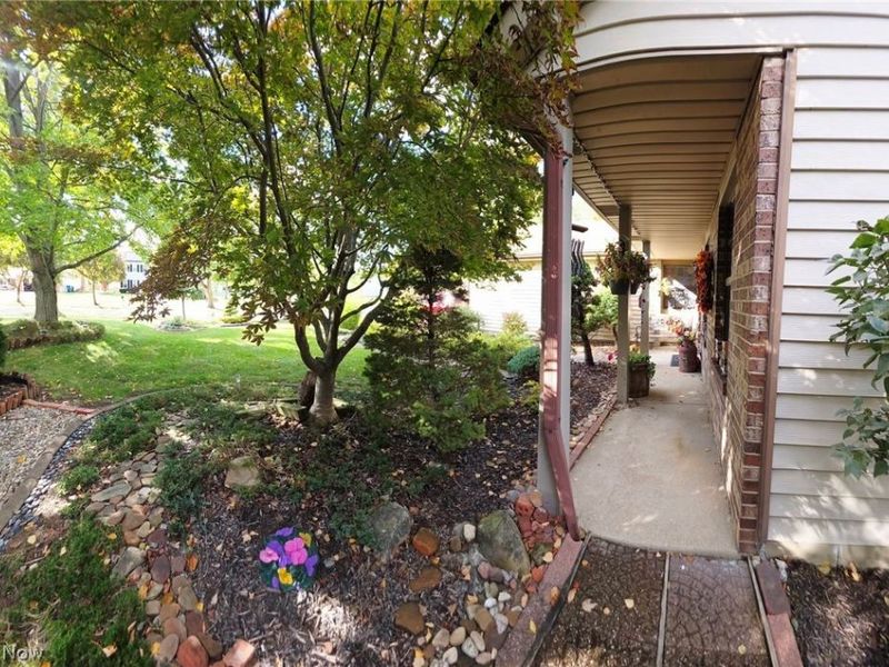 9771 Tannery Way, Olmsted Falls, OH 44138 Photo 6