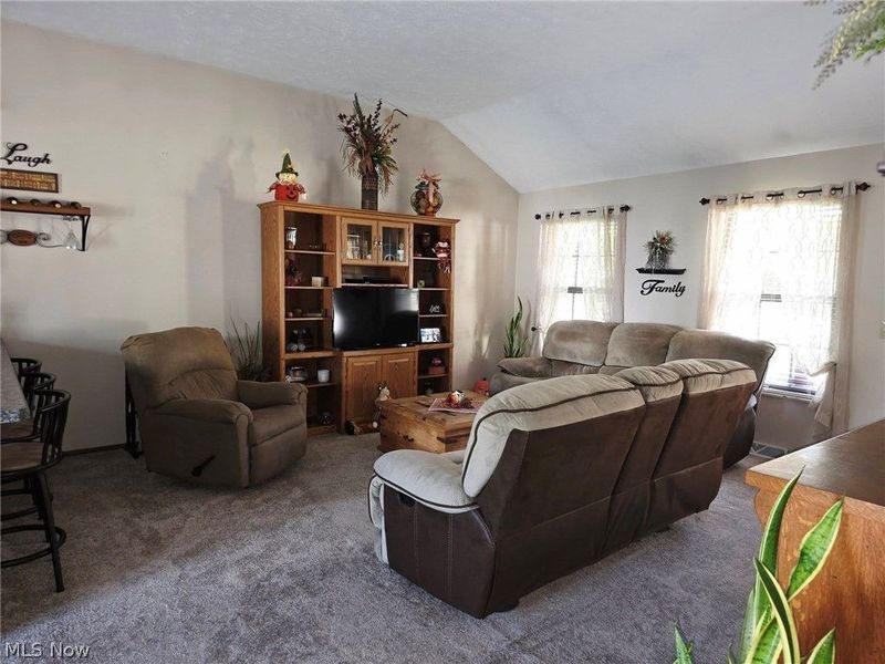 9771 Tannery Way, Olmsted Falls, OH 44138 Photo 9