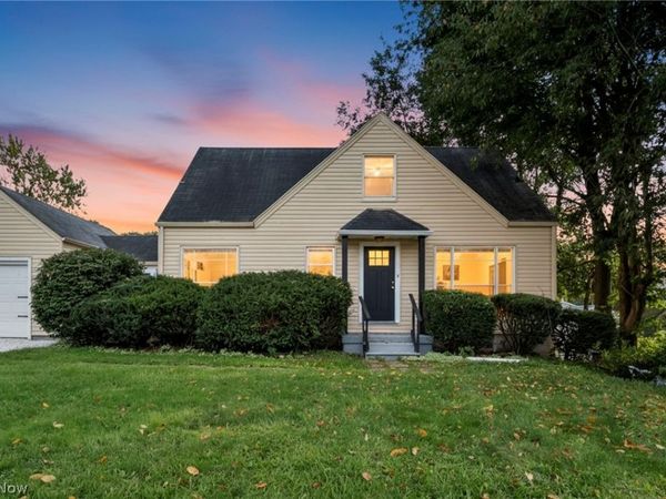 824 E Waterloo Road, Coventry, OH 44306