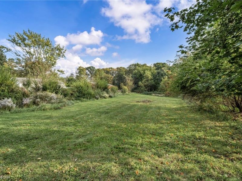 824 E Waterloo Road, Coventry, OH 44306 Photo 33