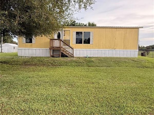 428 Ave D , Moore Haven, FL 33471