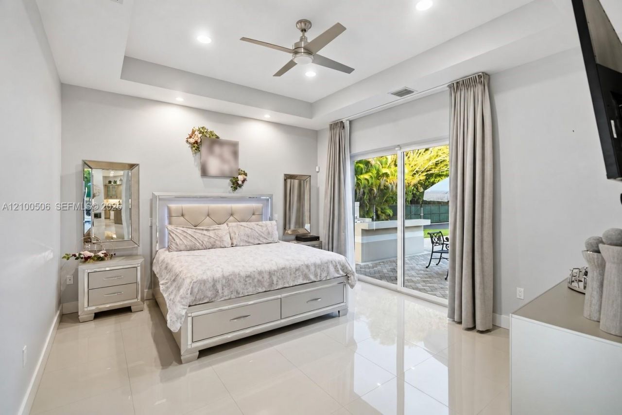 1320 NW 118th Ave, Plantation, FL 33323 Photo