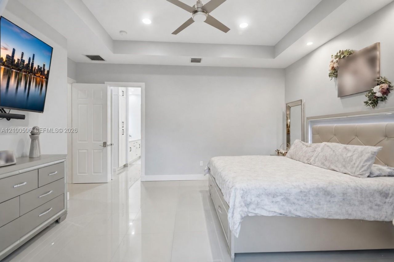 1320 NW 118th Ave, Plantation, FL 33323 Photo