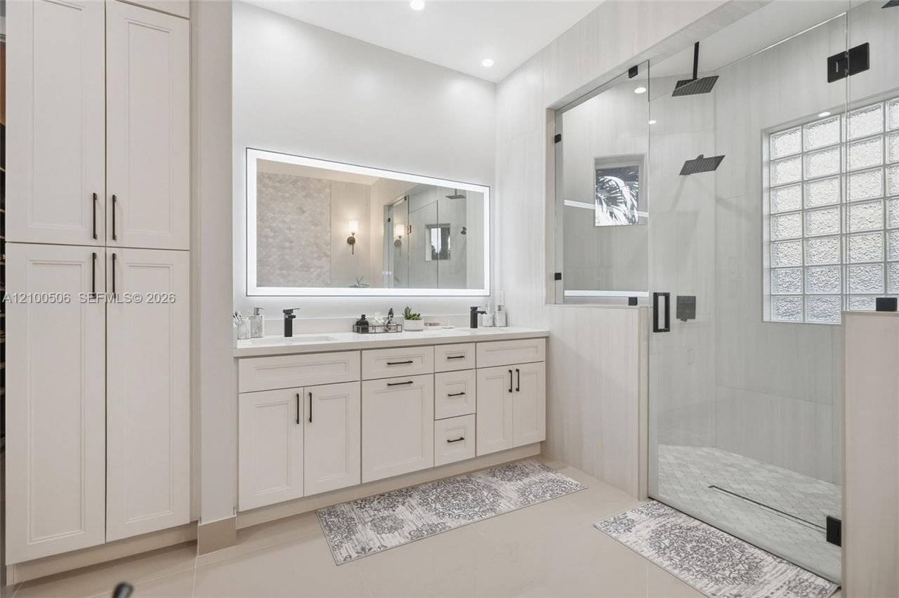 1320 NW 118th Ave, Plantation, FL 33323 Photo