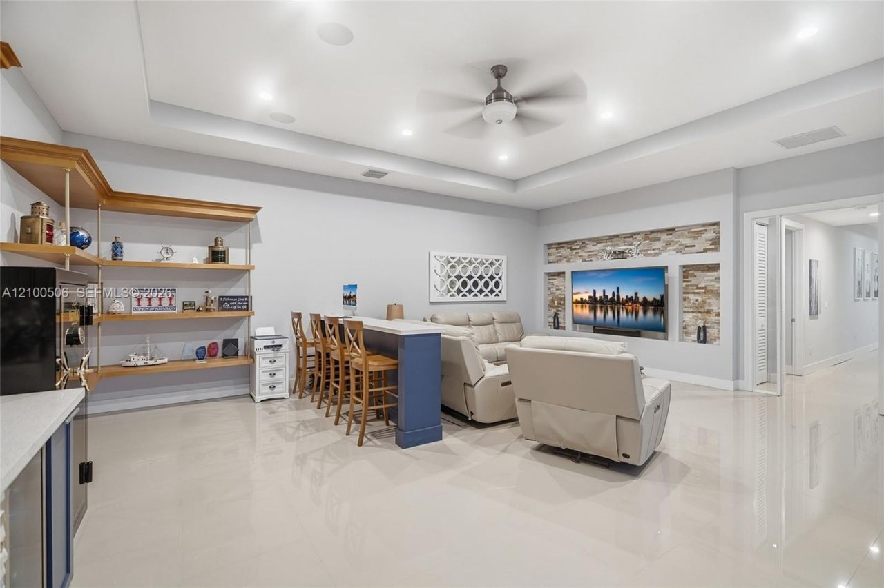1320 NW 118th Ave, Plantation, FL 33323 Photo