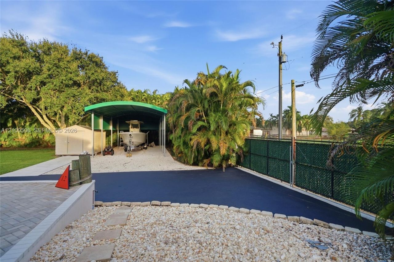 1320 NW 118th Ave, Plantation, FL 33323 Photo