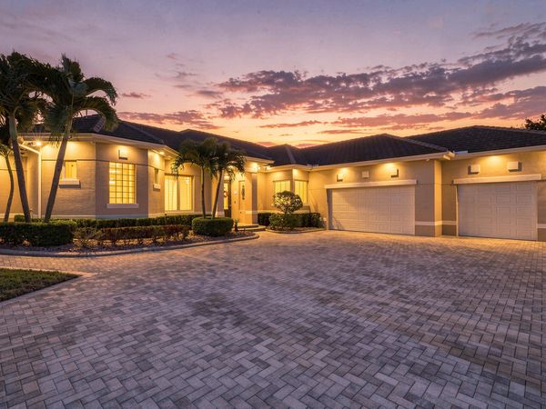1320 NW 118th Ave, Plantation, FL 33323