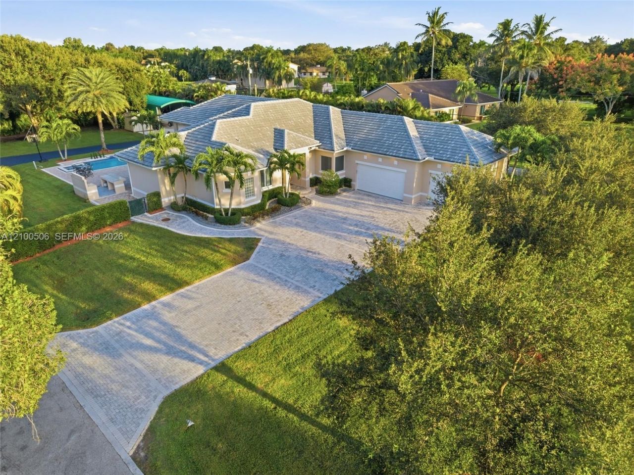 1320 NW 118th Ave, Plantation, FL 33323 Photo
