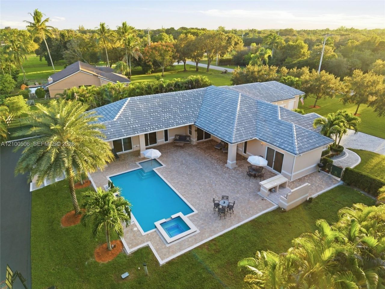 1320 NW 118th Ave, Plantation, FL 33323 Photo