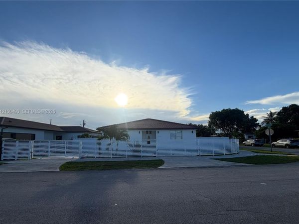 14100 Jefferson St , Miami, FL 33176