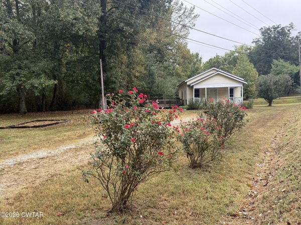 1051 Beacon Road , Parsons, TN 38363