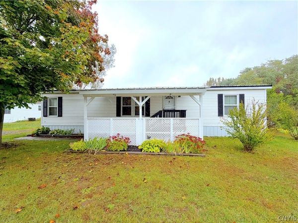 122 Cedarwood Drive , Fulton, NY 13069