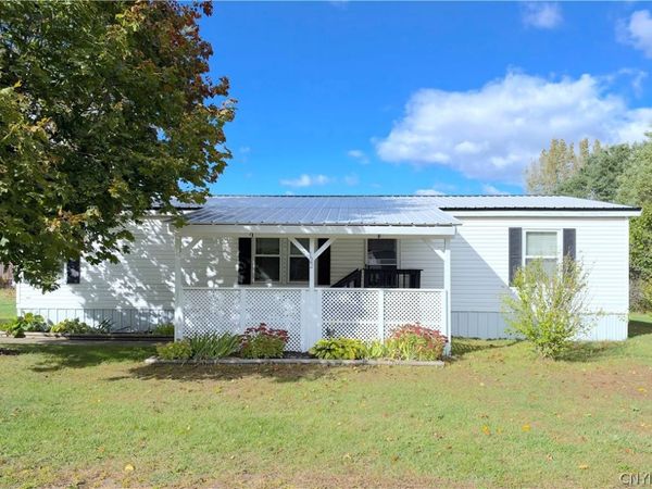 122 Cedarwood Drive, Fulton, NY 13069