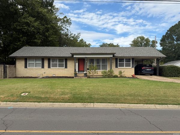 1302 WALNUT Street, Arkadelphia, AR 71923