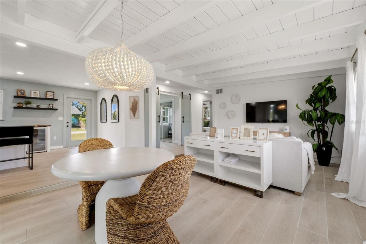 1757 Mova Street, Sarasota, FL 34231 Photo