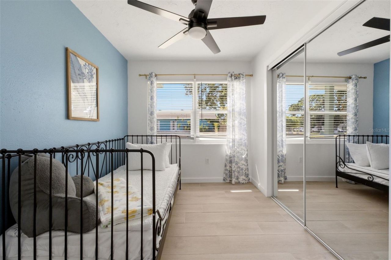 1757 Mova Street, Sarasota, FL 34231 Photo