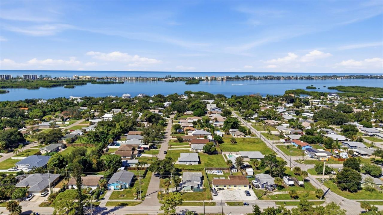 1757 Mova Street, Sarasota, FL 34231 Photo