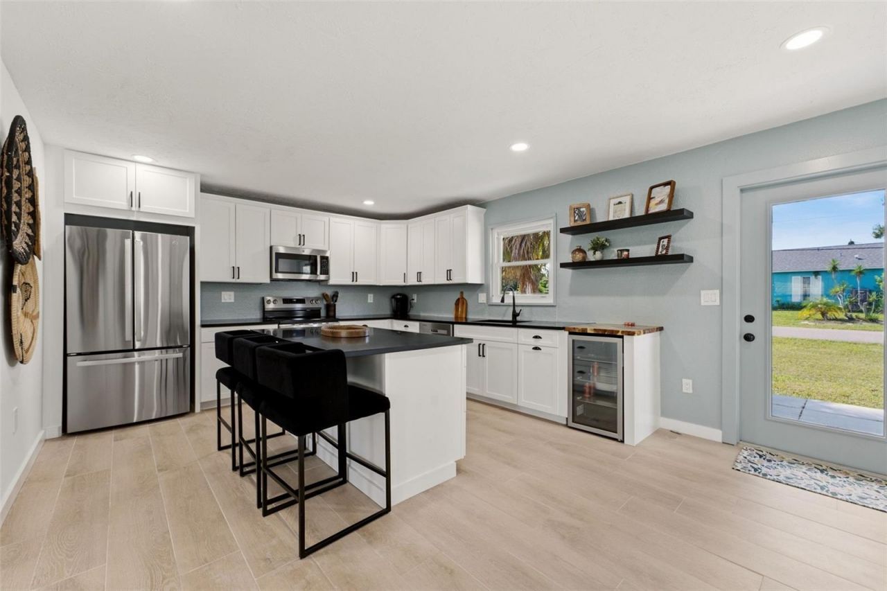 1757 Mova Street, Sarasota, FL 34231 Photo