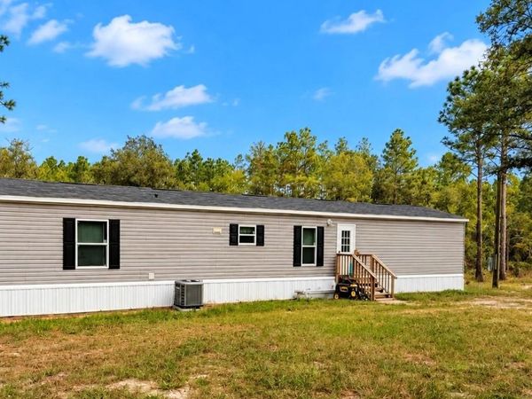 6038 NW 17TH COURT , BELL, FL 32619