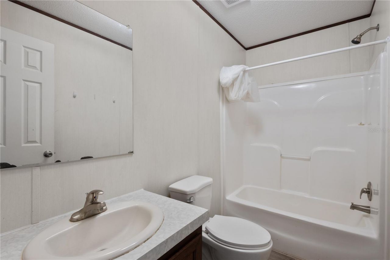 6038 NW 17th Court , Bell, FL 32619 Photo