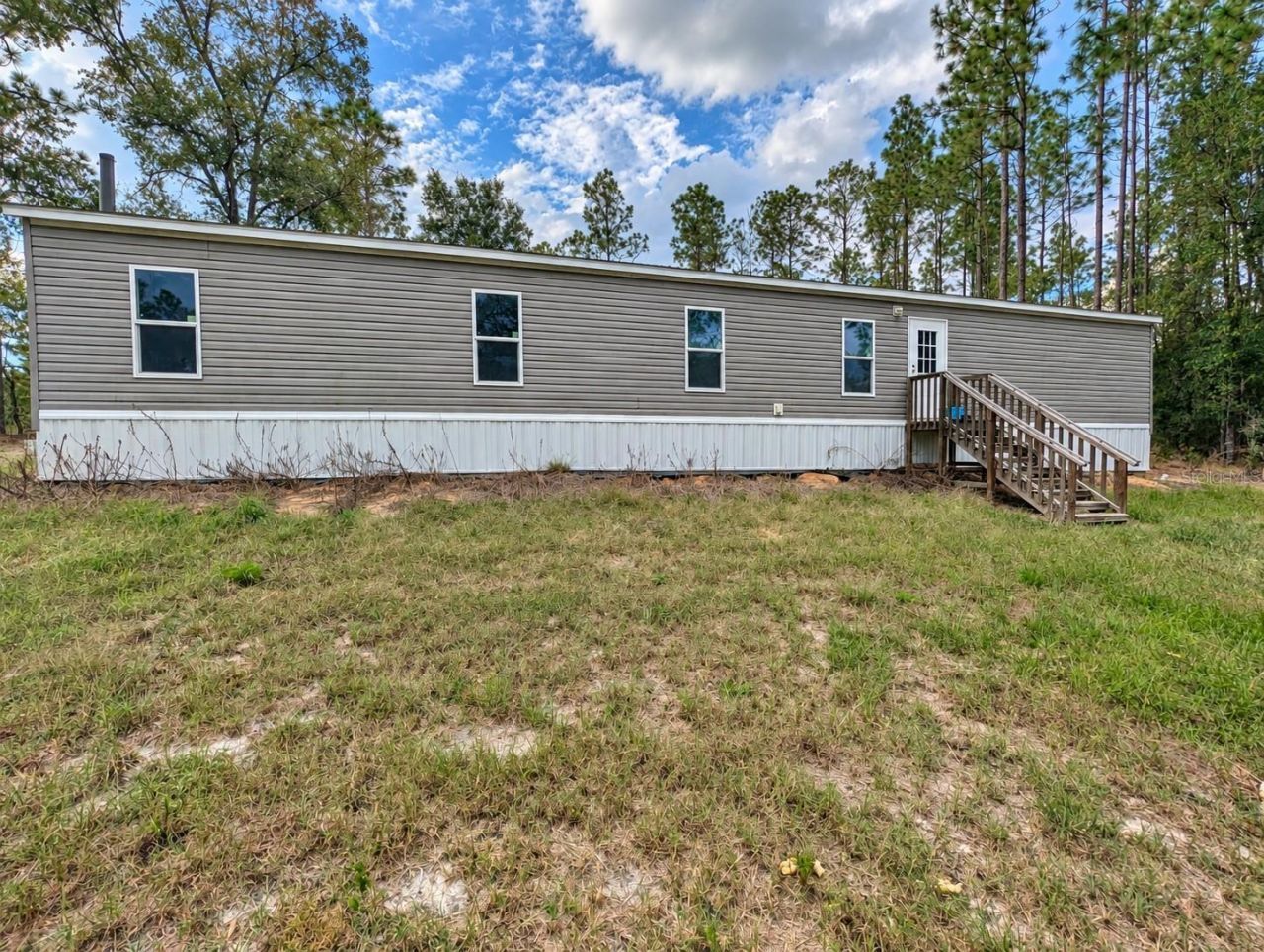 6038 NW 17th Court , Bell, FL 32619 Photo