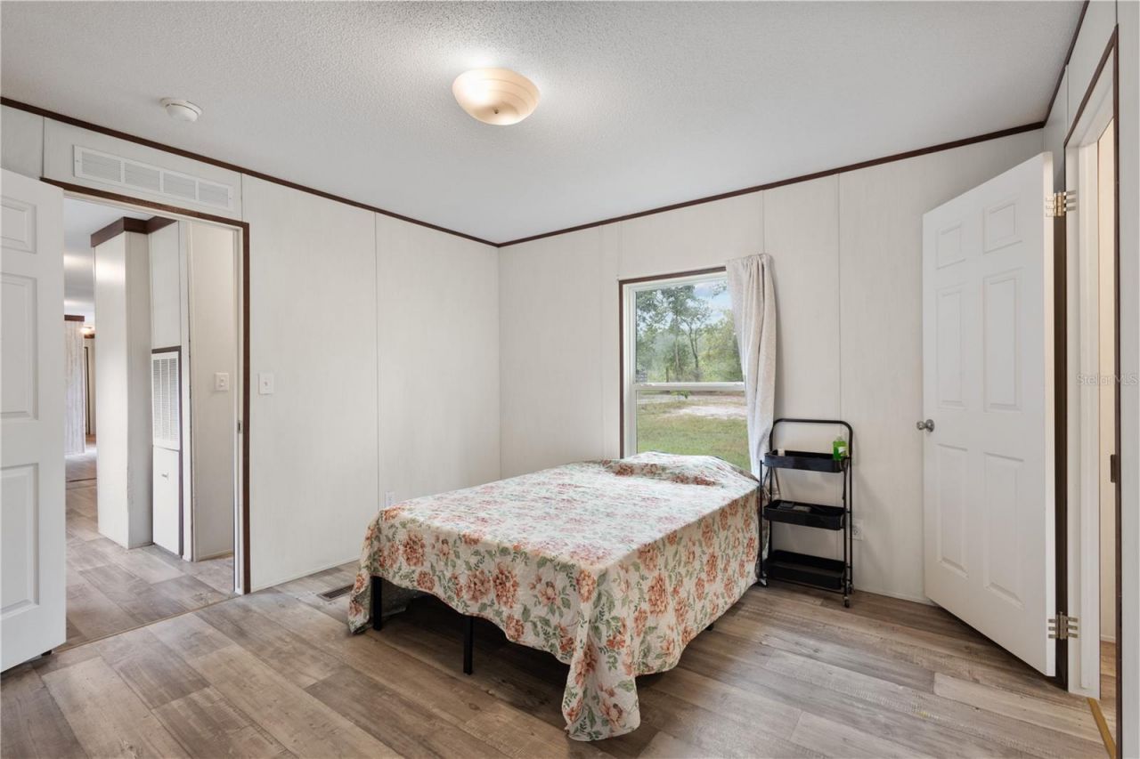 6038 NW 17th Court , Bell, FL 32619 Photo