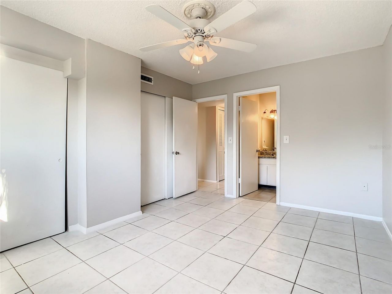 1000 Lake Of The Woods Boulevard , Unit 202H, Fern Park, FL 32730 Photo