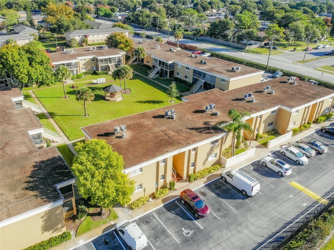 1000 Lake Of The Woods Boulevard , Unit 202H, Fern Park, FL 32730 Photo